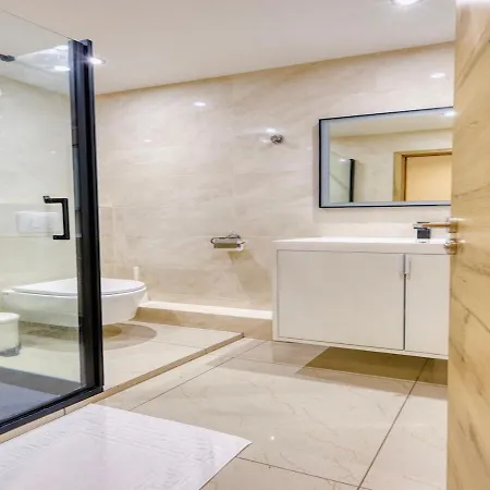 With Jacuzzi & Parking Near Cdg Airport Apartamento